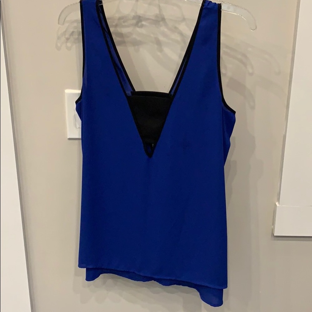 Sleeveless blouse.